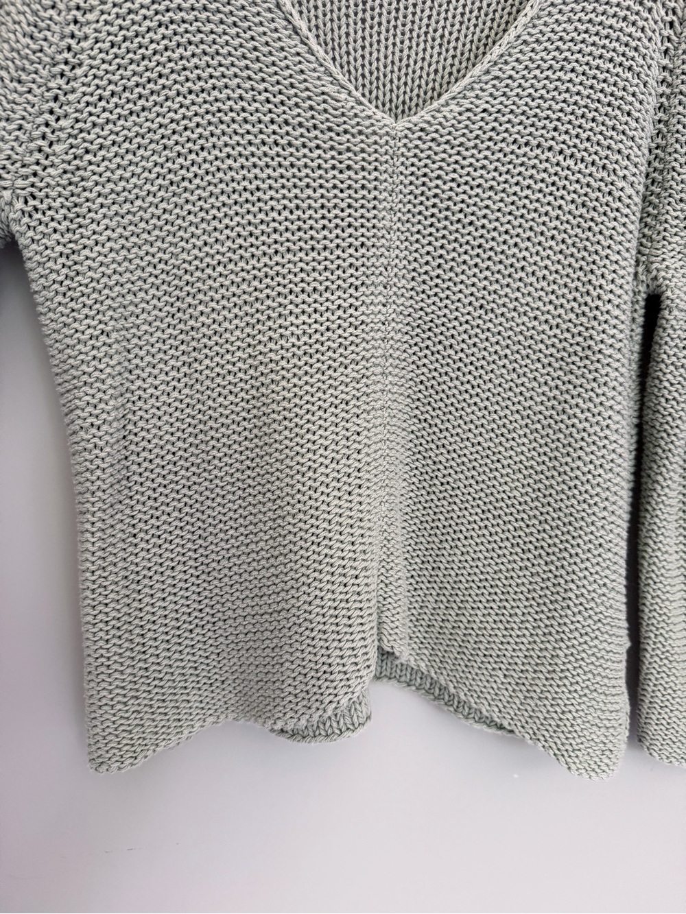 Wooden Ships Sea Foam Green V-Neck Open Knit Pullover Lightweight Sweater - Picture 6 of 14
